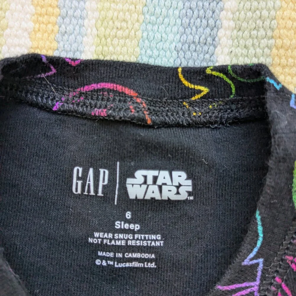 GAP Rainbow Star Wars print Pajamas PJs size 6